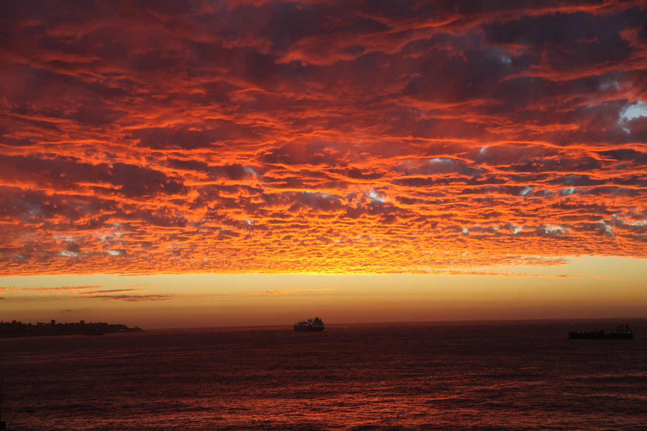 from Viña del Mar looking to Valparaíso and to the Pacific