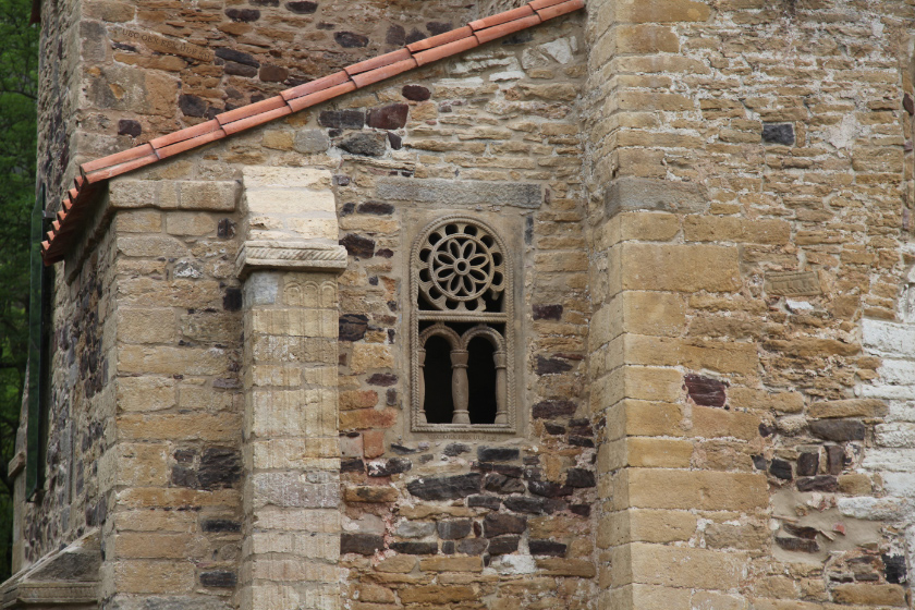 Church of Saint Michael of Lillo