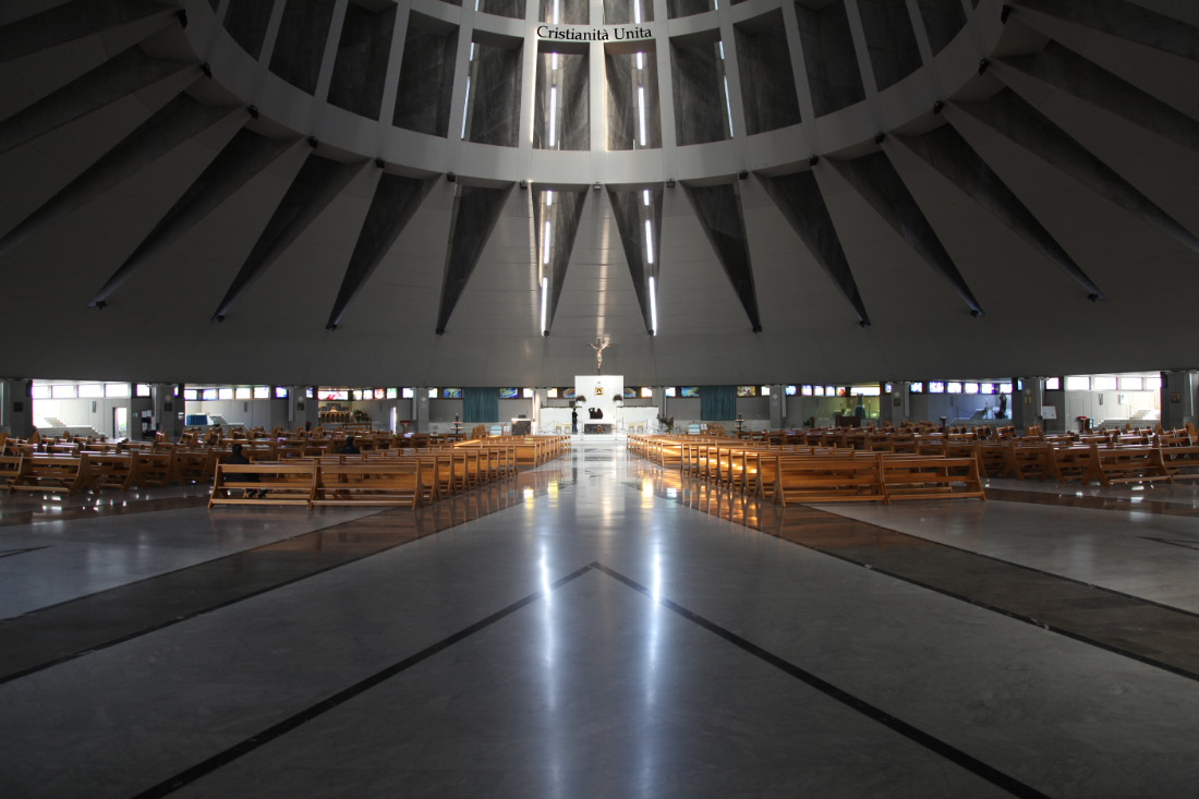 Il santuario della Madonna delle Lacrime a Siracusa in Sicilia in Italia – The Shrine of Our Lady of Tears in Syracuse in Sicily in Italy