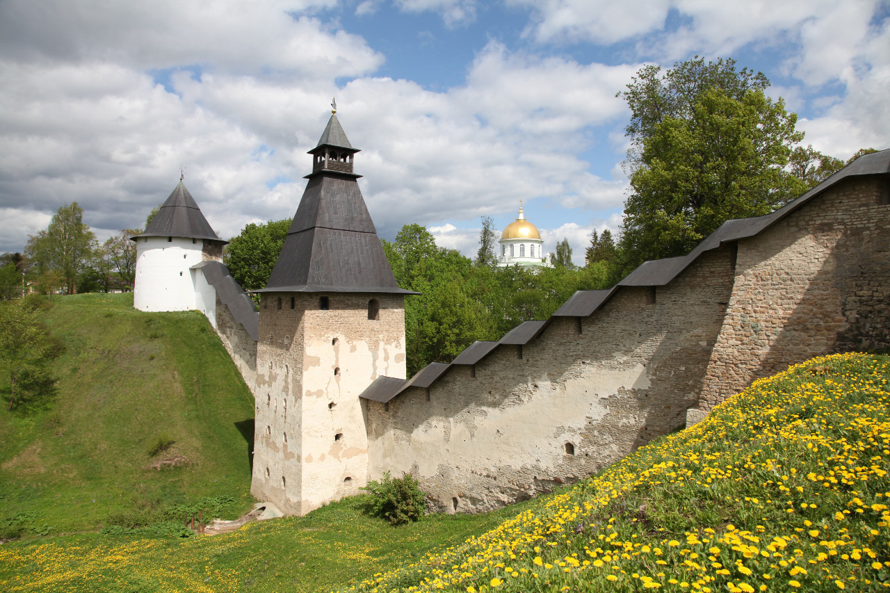 Taylovskaya Tower and Tower of Upper Lattices guarding Saint Michael's Cathedral