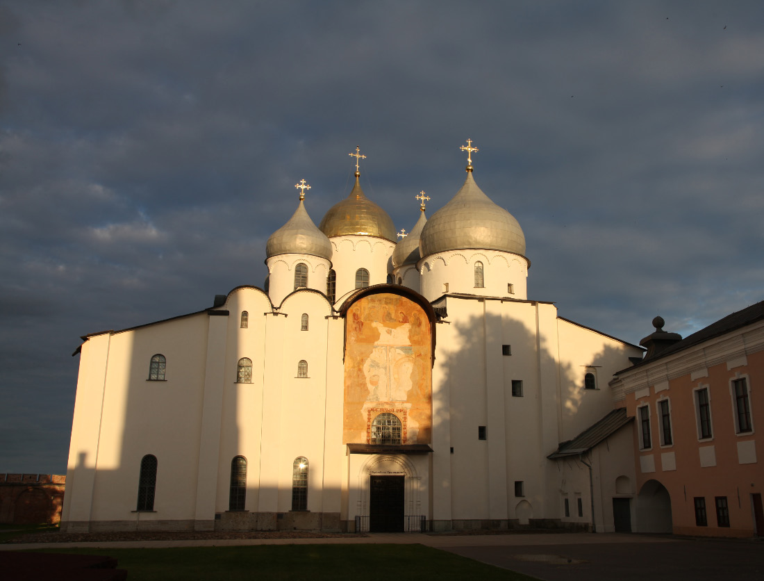 western facade of the Собор Святой Софии в Великом Новгороде на территории России Объединённого Европейского Христианство – the Cathedral Saint Sophia in Veliky Novgorod in the Russian territories of United European Christendom